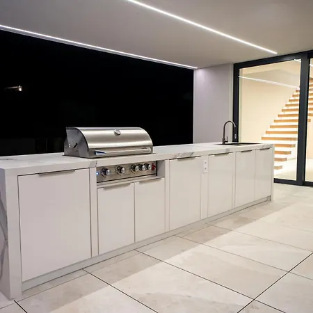 Fux Eternity 3 Villa