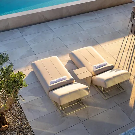 Fux Eternity 3 Villa